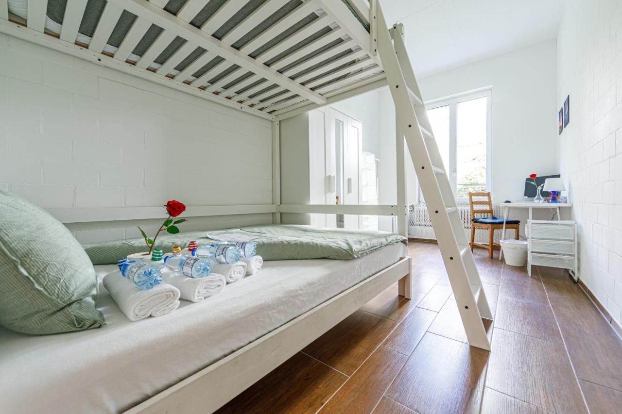 Simple Rooms - Yellow Inn St. Gallen Exterior photo