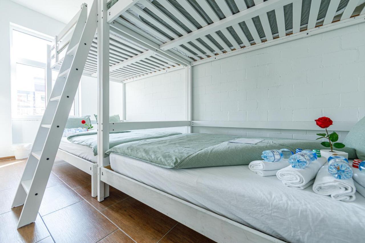 Simple Rooms - Yellow Inn St. Gallen Exterior photo