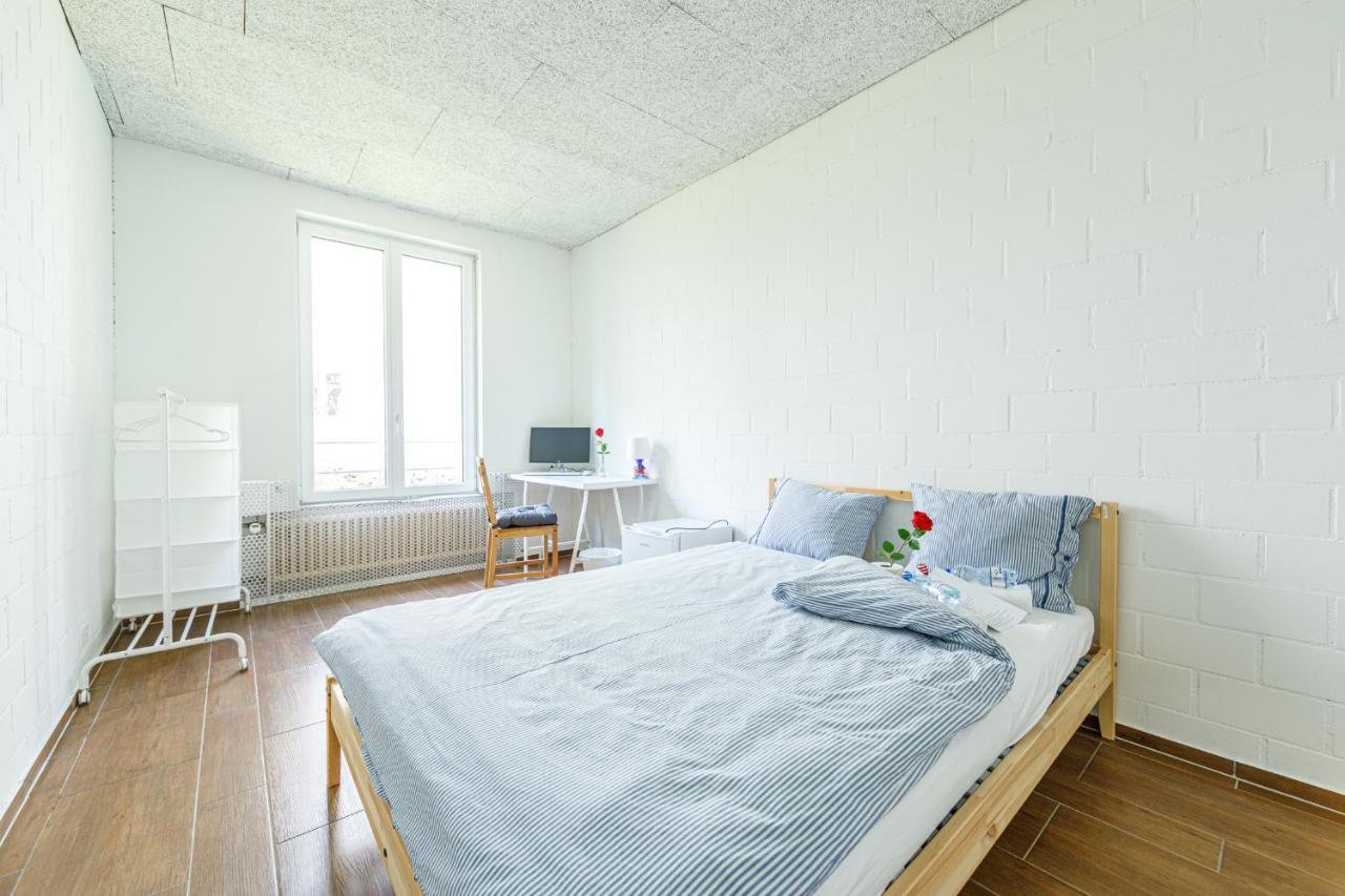 Simple Rooms - Yellow Inn St. Gallen Exterior photo